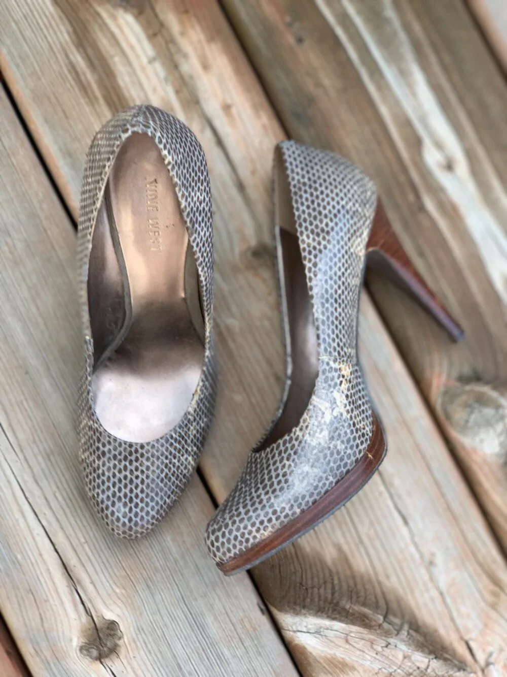 Nine West Snakeskin Pump 6.5 Taupe Patent Leather Faux Wood Platform High Heels